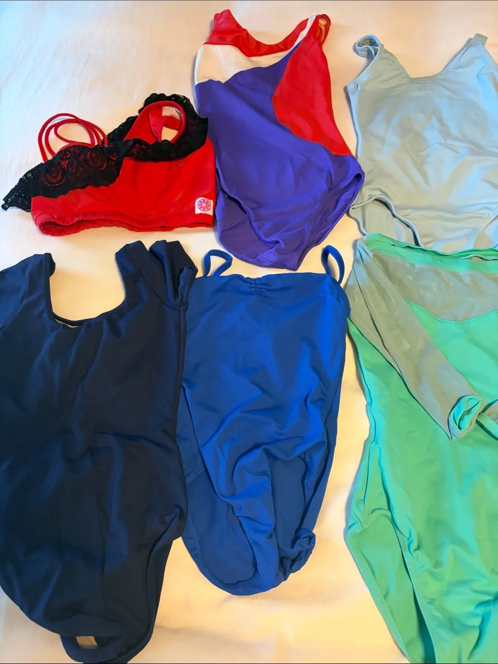 14 pieces Girls Gymnastics & Dancewear Set in multiple colors and styles. 4-6 yo